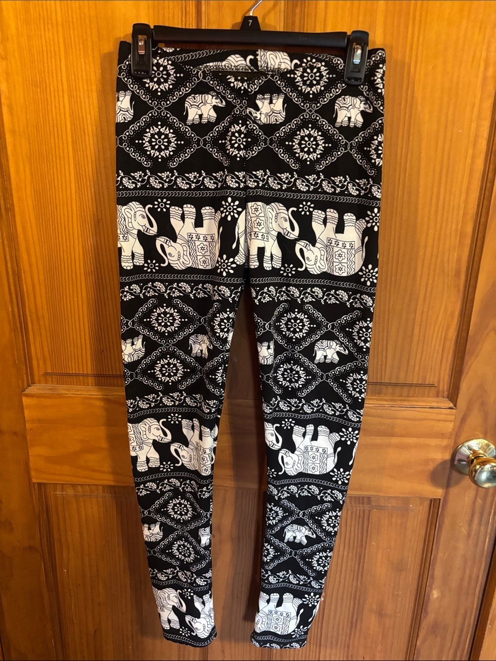 Women’s Black & White Elephant Print Leggings
